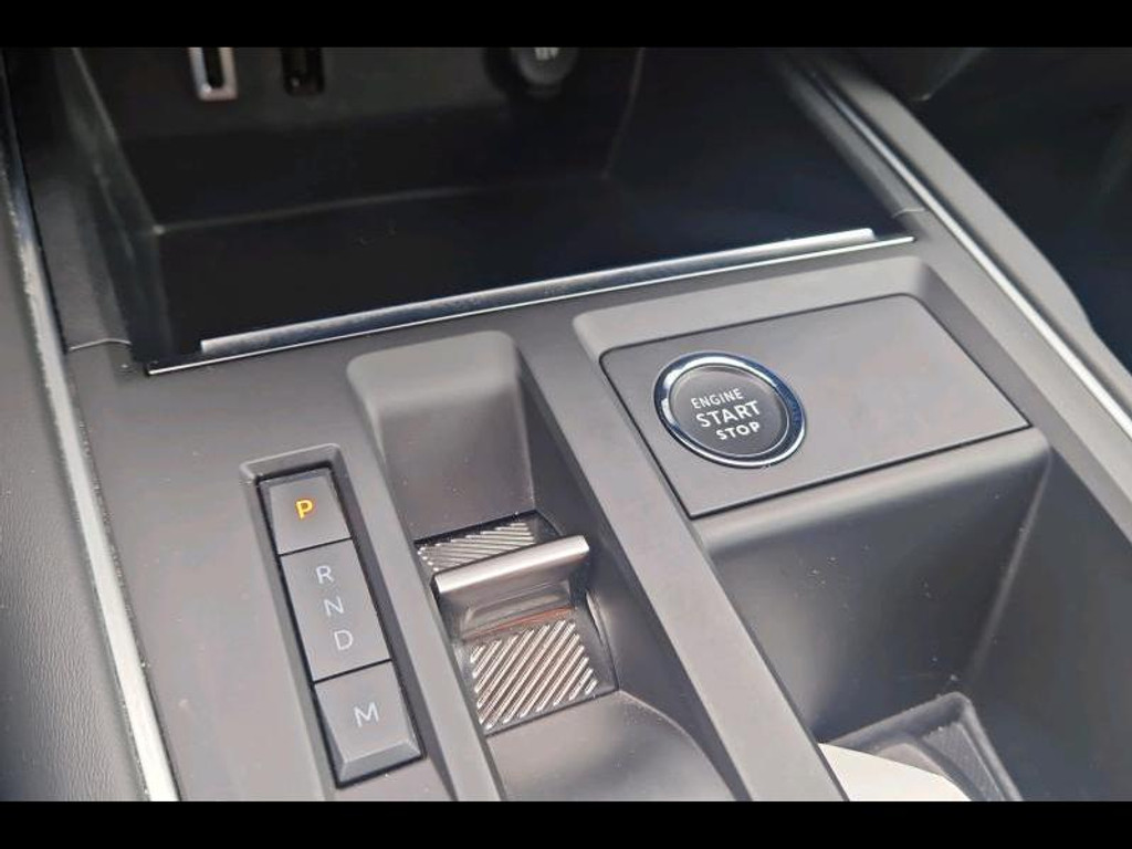 48102740-35.jpg